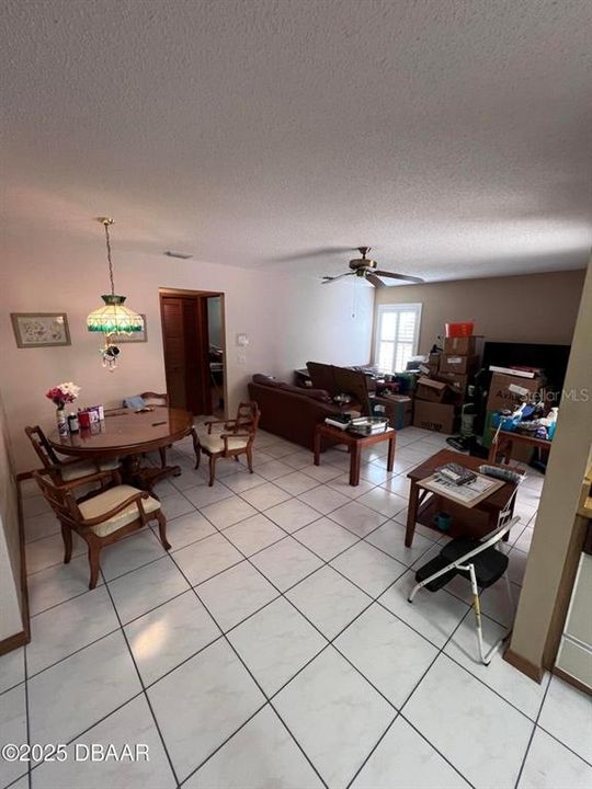 На продажу: $389,900 (3 спален, 2 ванн, 2194 Квадратных фут)