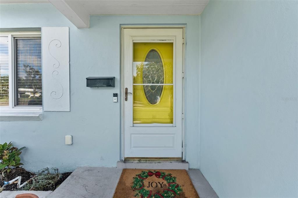 合同活跃: $375,000 (3 贝兹, 2 浴室, 1156 平方英尺)