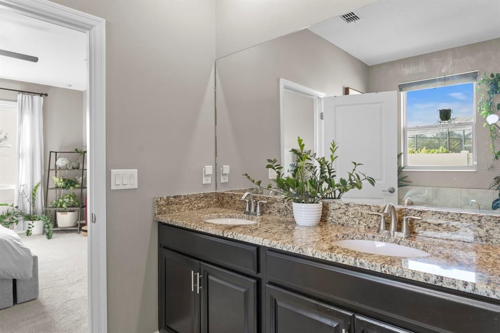 На продажу: $369,000 (3 спален, 2 ванн, 1732 Квадратных фут)