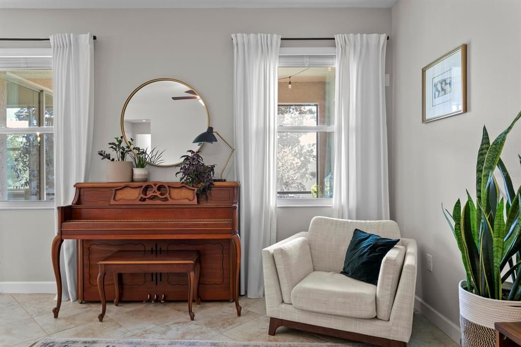 На продажу: $369,000 (3 спален, 2 ванн, 1732 Квадратных фут)