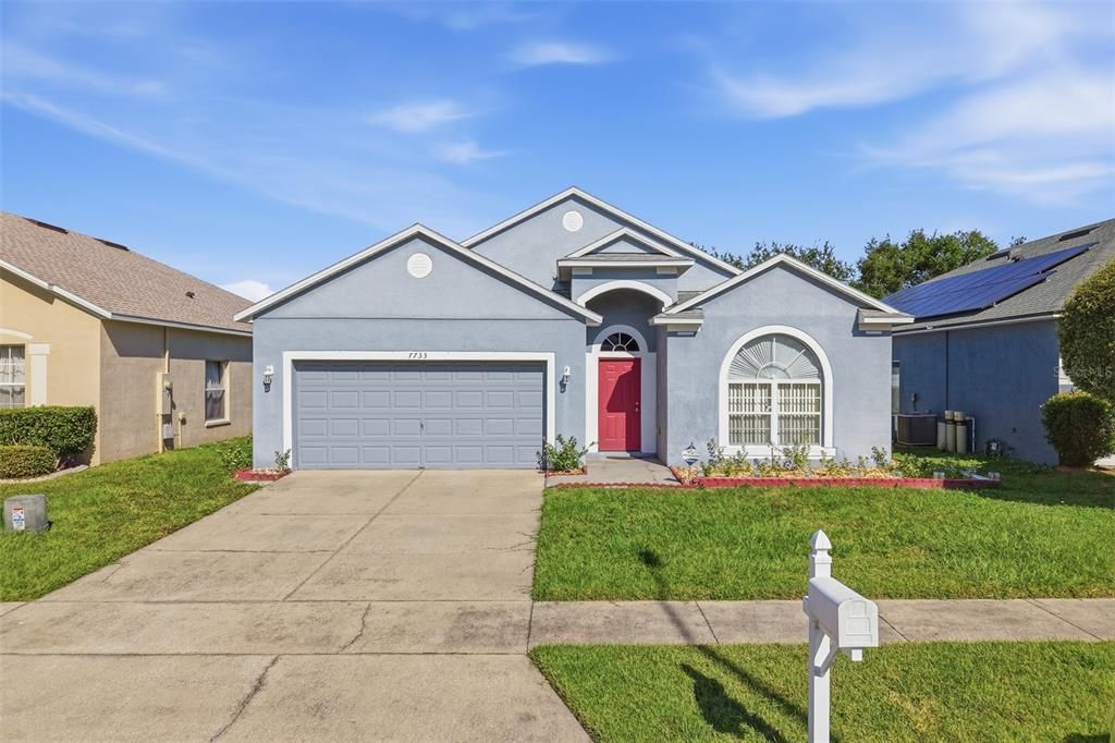 Active With Contract: $345,000 (3 beds, 2 baths, 1470 Square Feet)