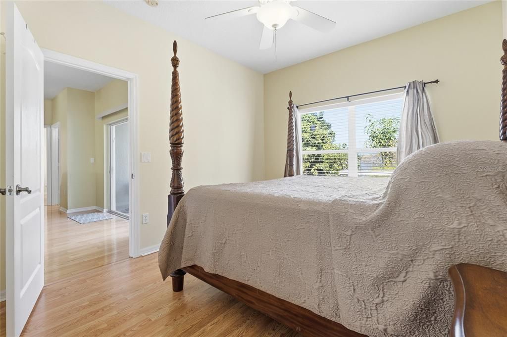 Active With Contract: $345,000 (3 beds, 2 baths, 1470 Square Feet)