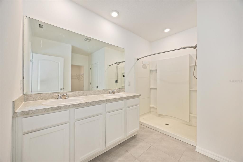 For Sale: $315,000 (4 beds, 2 baths, 1851 Square Feet)