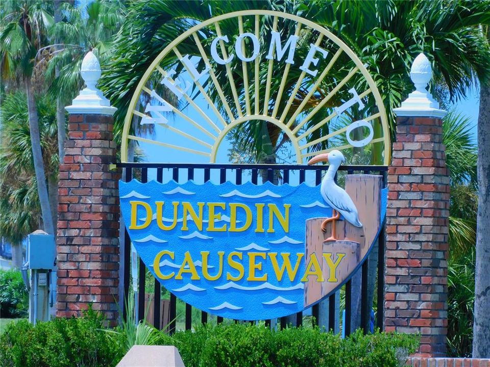 На продажу: $324,900 (2 спален, 2 ванн, 975 Квадратных фут)