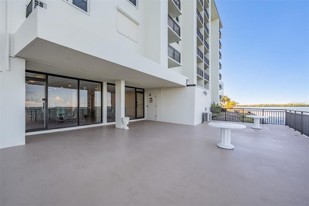 На продажу: $324,900 (2 спален, 2 ванн, 975 Квадратных фут)