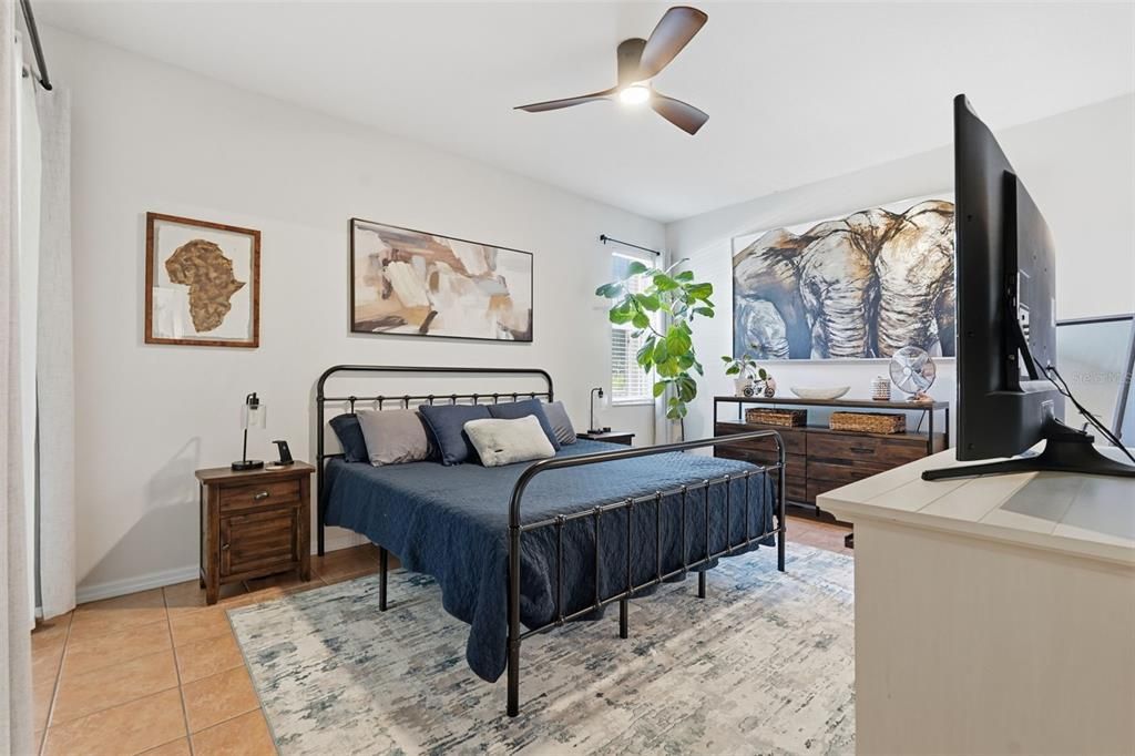 Active With Contract: $394,900 (3 beds, 2 baths, 1542 Square Feet)