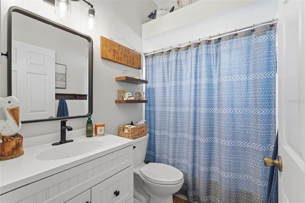 Active With Contract: $394,900 (3 beds, 2 baths, 1542 Square Feet)