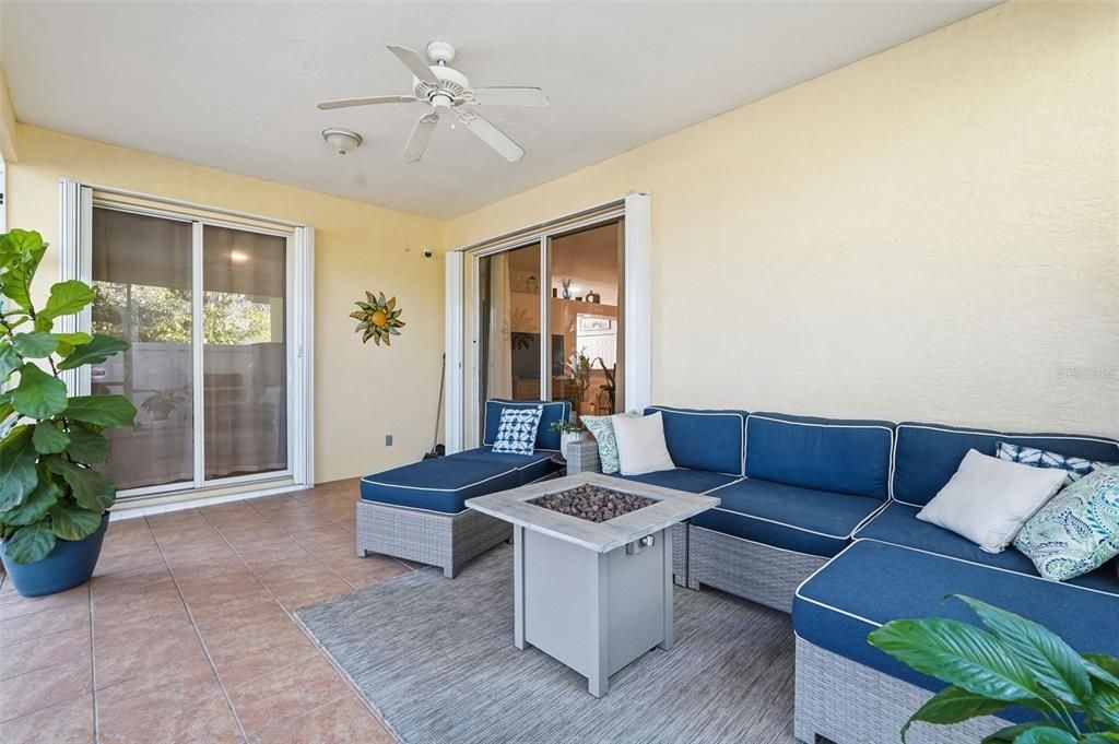 Active With Contract: $394,900 (3 beds, 2 baths, 1542 Square Feet)