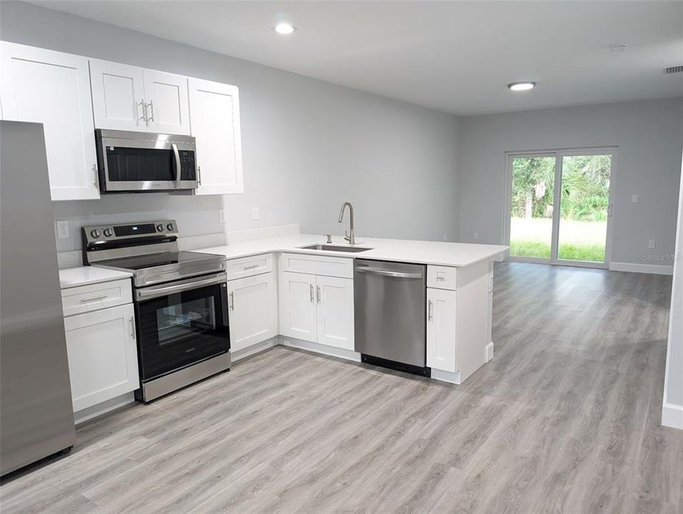 For Sale: $450,000 (6 beds, 0 baths, 2324 Square Feet)