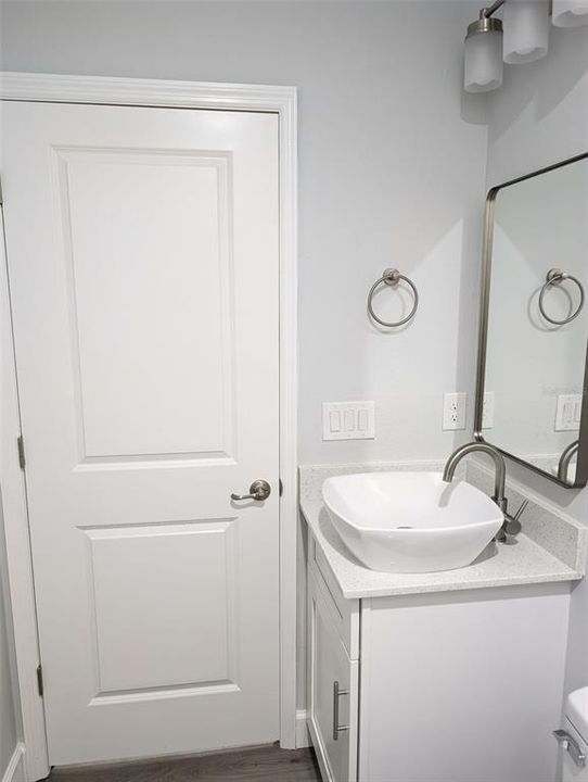 For Sale: $450,000 (6 beds, 0 baths, 2324 Square Feet)