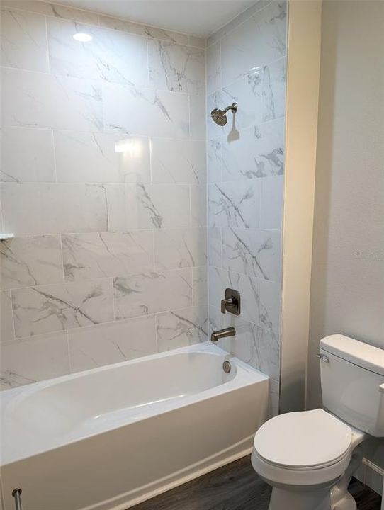 For Sale: $450,000 (6 beds, 0 baths, 2324 Square Feet)