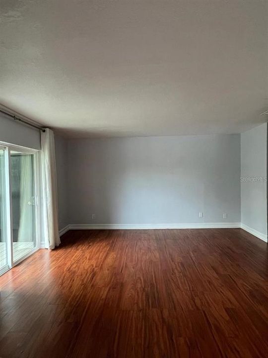 出租: $1,650 (2 贝兹, 2 浴室, 1000 平方英尺)