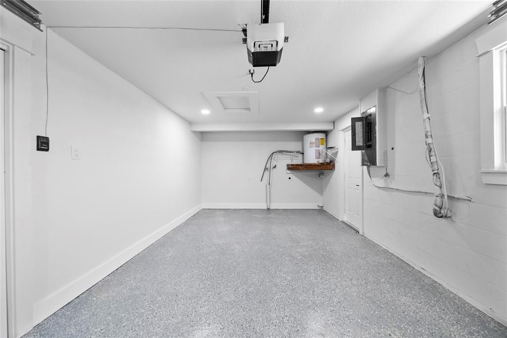 出租: $2,550 (4 贝兹, 3 浴室, 1864 平方英尺)