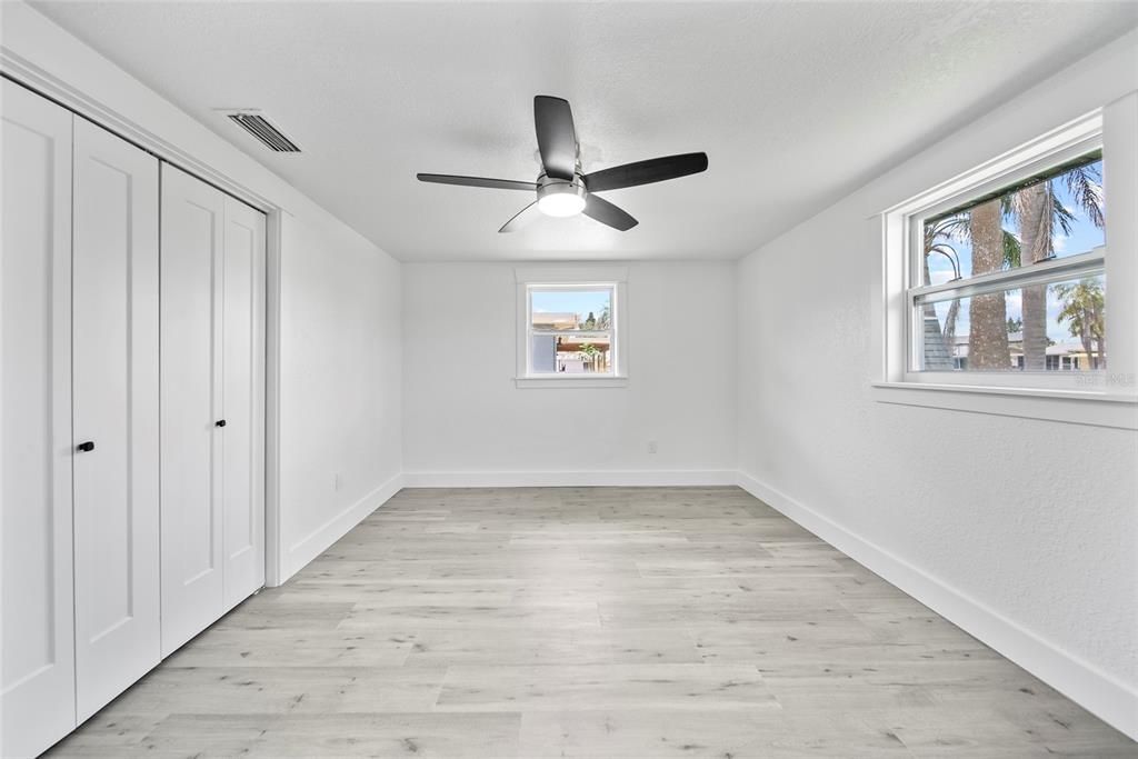 出租: $2,550 (4 贝兹, 3 浴室, 1864 平方英尺)