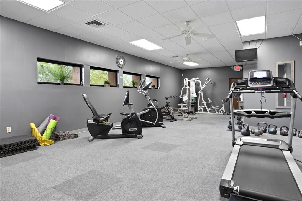 For Sale: $375,000 (2 beds, 2 baths, 1554 Square Feet)