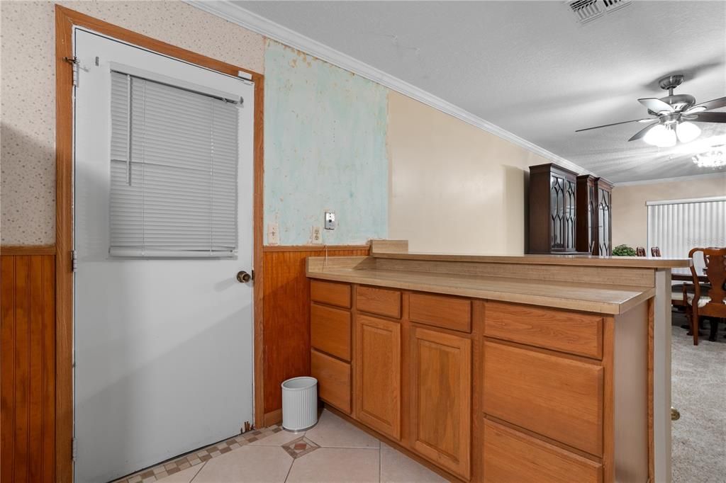 For Sale: $375,000 (2 beds, 2 baths, 1554 Square Feet)