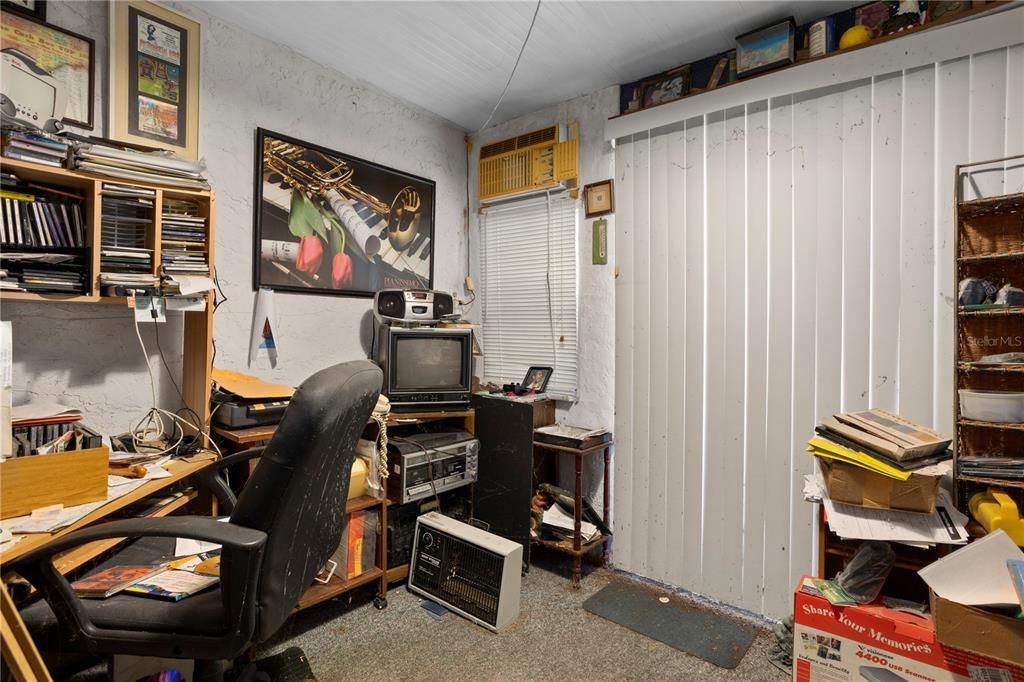 For Sale: $375,000 (2 beds, 2 baths, 1554 Square Feet)