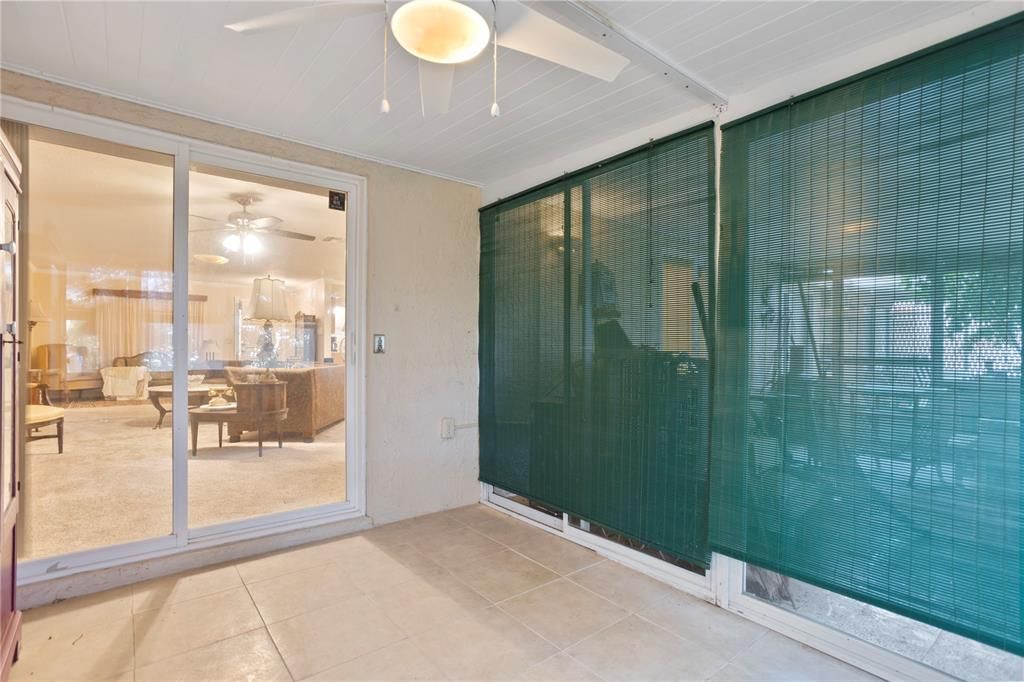 For Sale: $375,000 (2 beds, 2 baths, 1554 Square Feet)