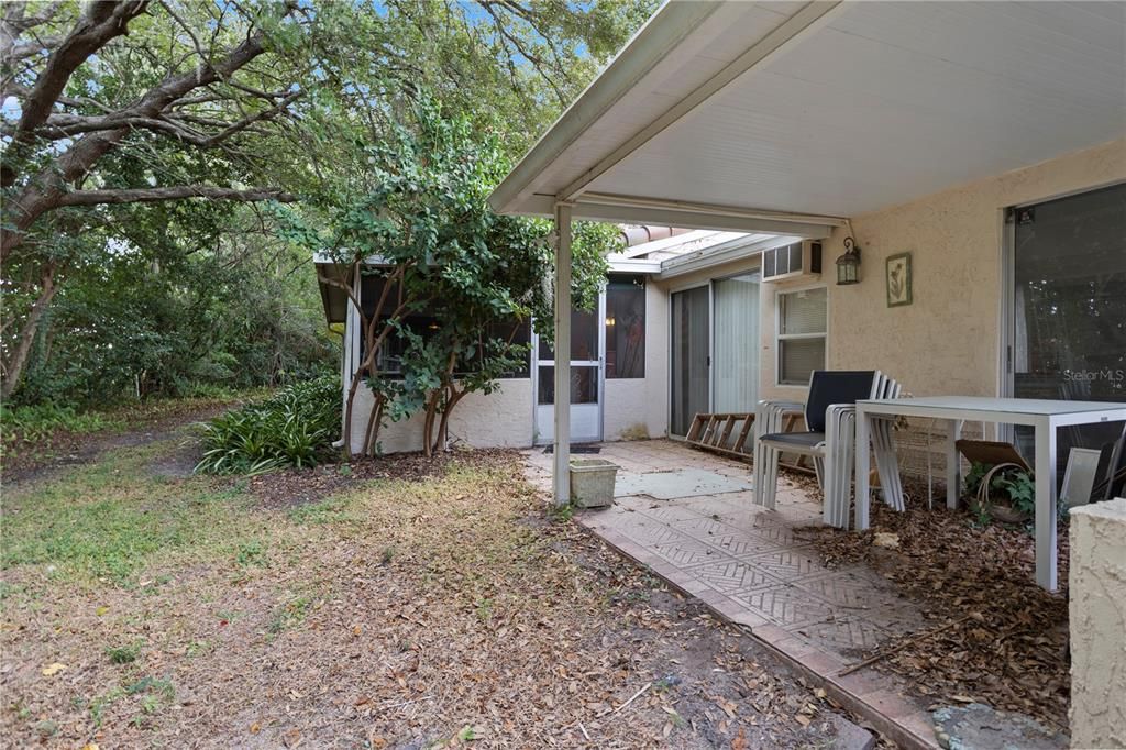 For Sale: $375,000 (2 beds, 2 baths, 1554 Square Feet)