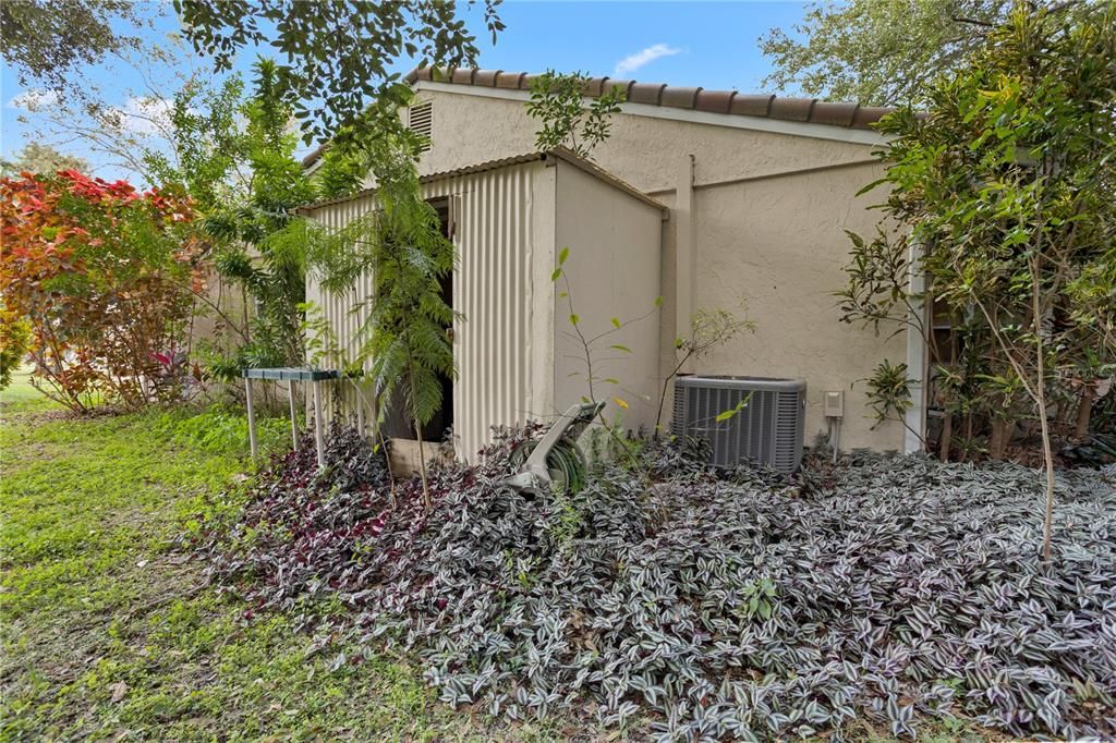 For Sale: $375,000 (2 beds, 2 baths, 1554 Square Feet)