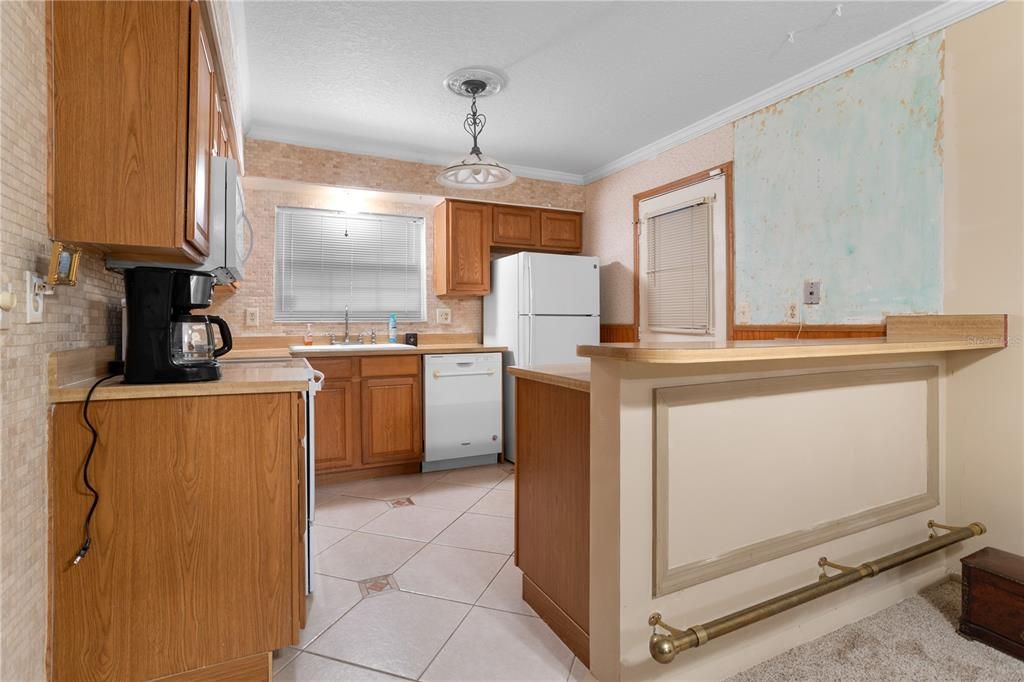 For Sale: $375,000 (2 beds, 2 baths, 1554 Square Feet)