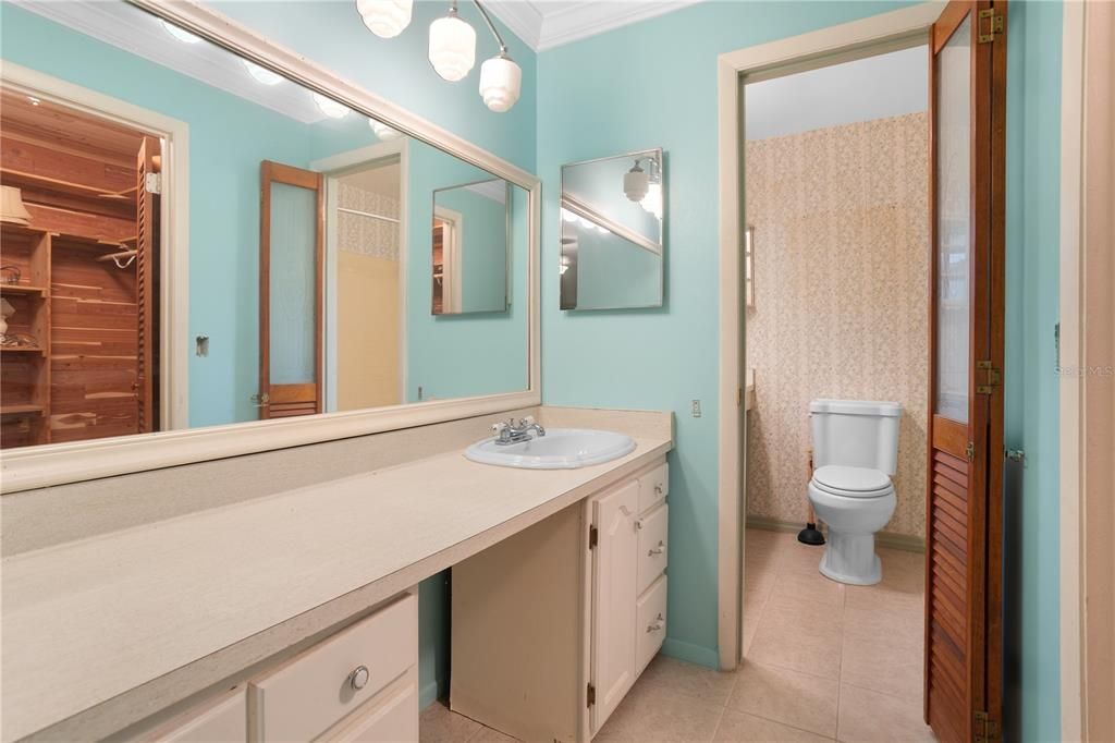 For Sale: $375,000 (2 beds, 2 baths, 1554 Square Feet)