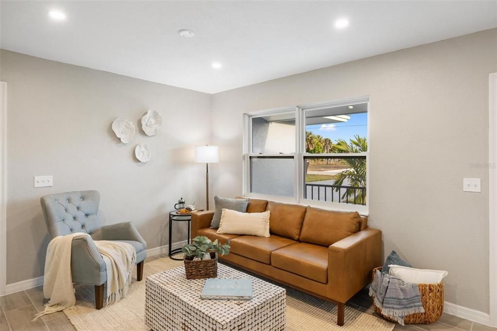 待售: $699,000 (3 贝兹, 2 浴室, 1364 平方英尺)