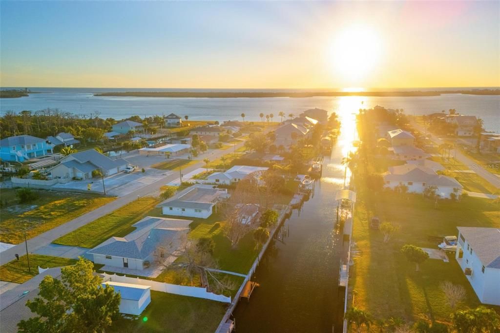 待售: $699,000 (3 贝兹, 2 浴室, 1364 平方英尺)