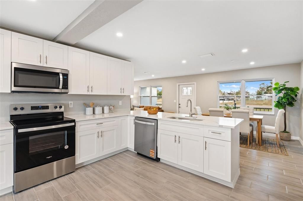 待售: $699,000 (3 贝兹, 2 浴室, 1364 平方英尺)