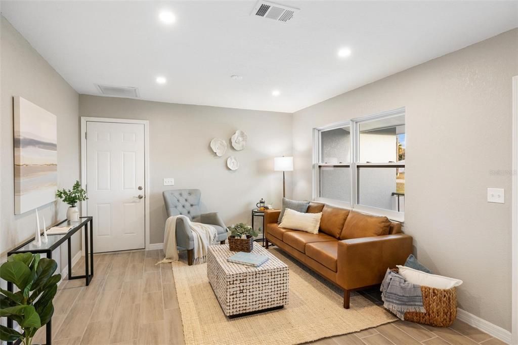 待售: $699,000 (3 贝兹, 2 浴室, 1364 平方英尺)