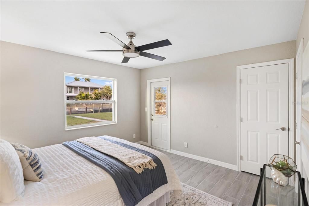 待售: $699,000 (3 贝兹, 2 浴室, 1364 平方英尺)