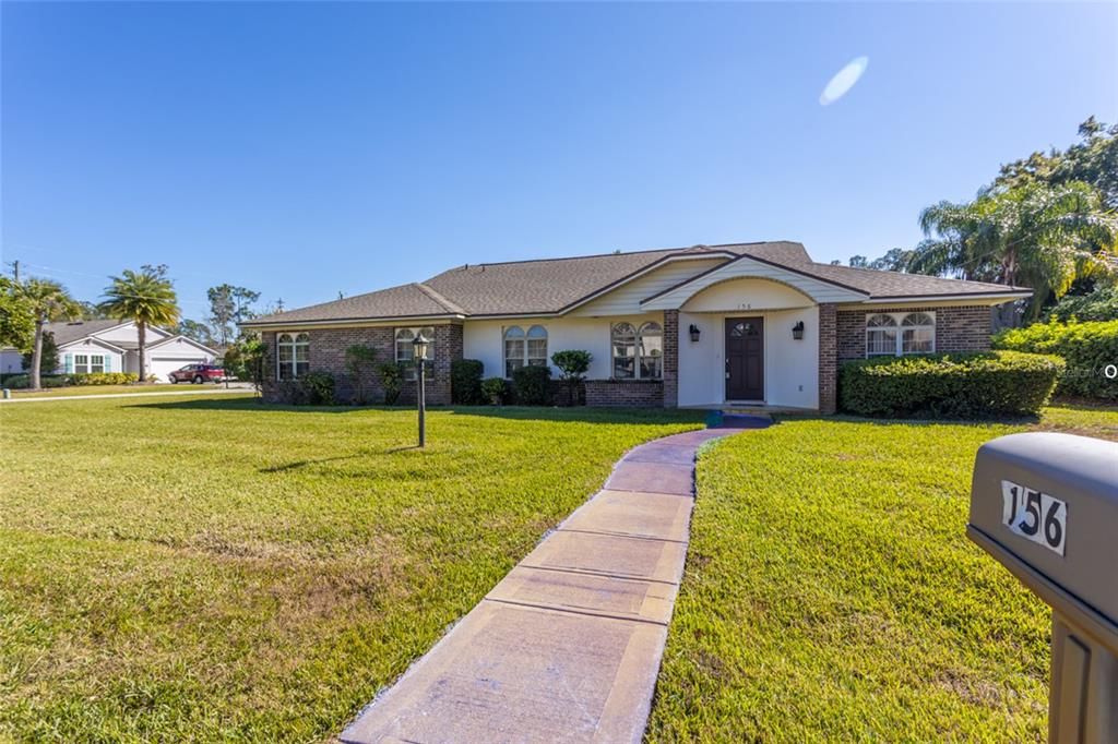 For Sale: $319,900 (3 beds, 2 baths, 1867 Square Feet)