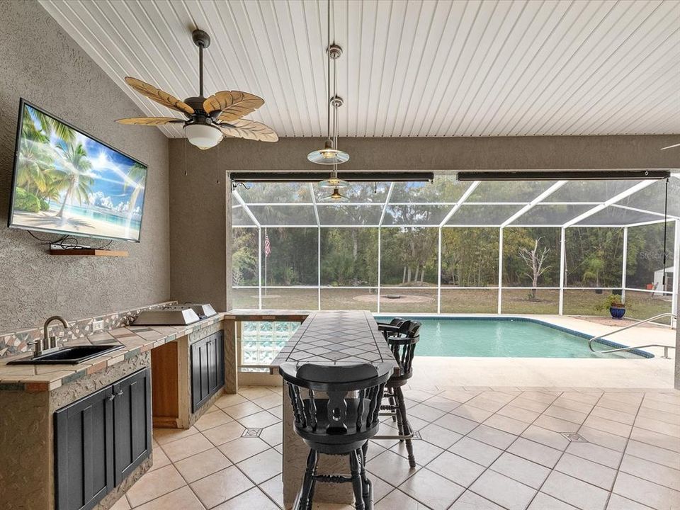 For Sale: $825,000 (4 beds, 3 baths, 2256 Square Feet)