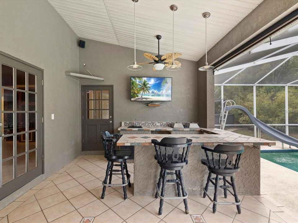 For Sale: $825,000 (4 beds, 3 baths, 2256 Square Feet)