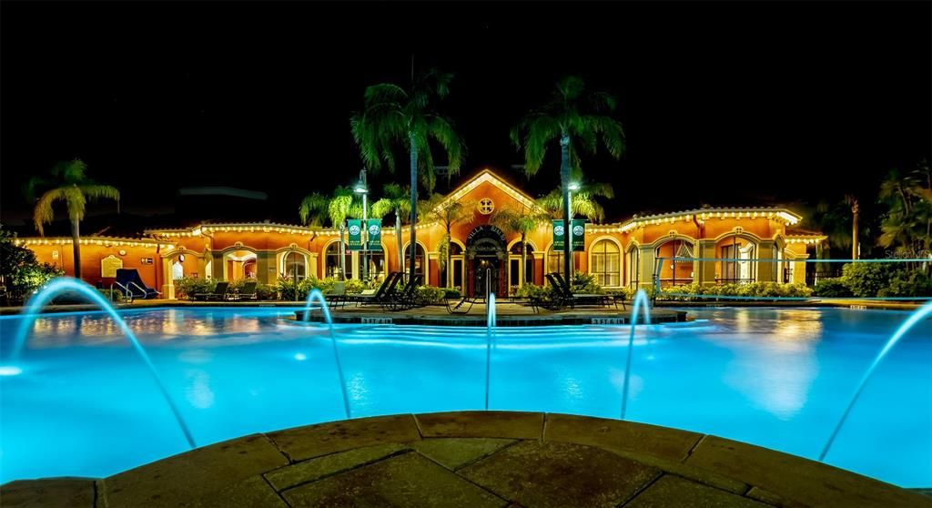 待售: $230,000 (1 贝兹, 1 浴室, 864 平方英尺)