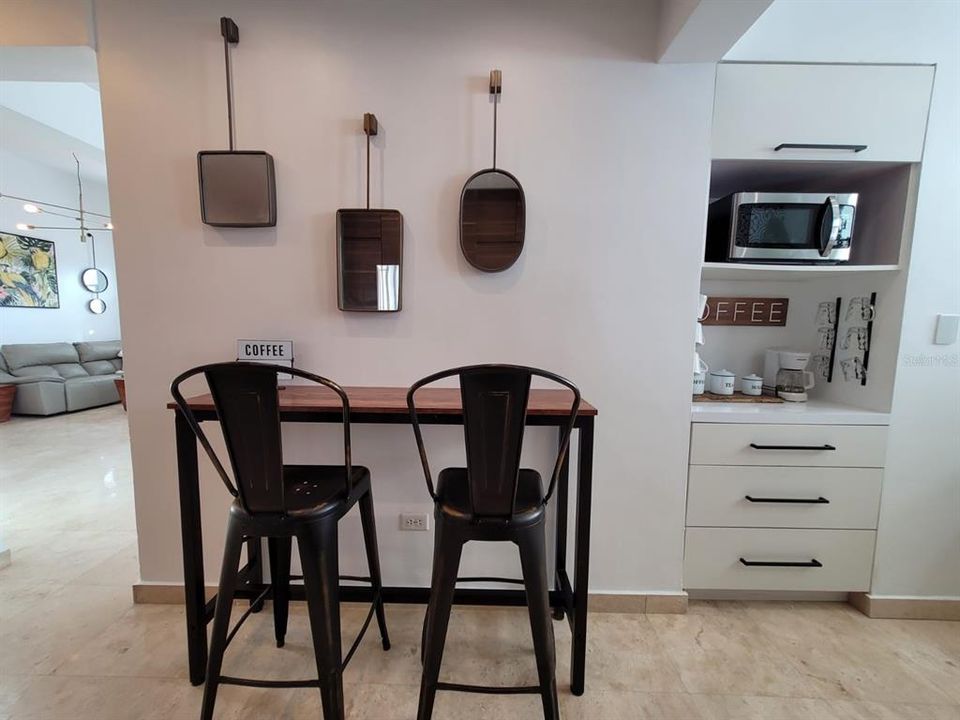 待售: $1,575,000 (6 贝兹, 5 浴室, 2843 平方英尺)