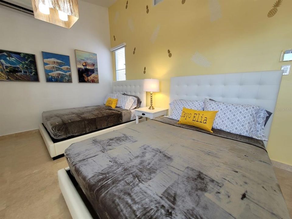 待售: $1,575,000 (6 贝兹, 5 浴室, 2843 平方英尺)