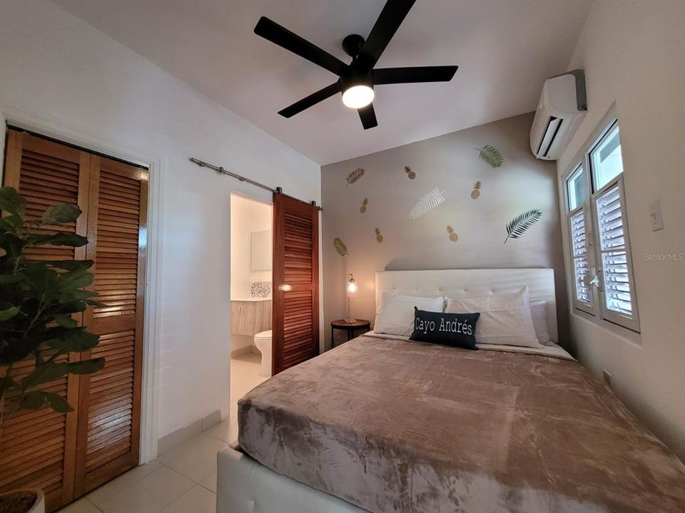 待售: $1,575,000 (6 贝兹, 5 浴室, 2843 平方英尺)