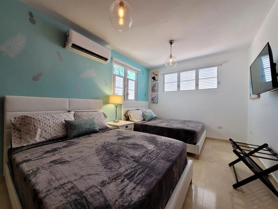 待售: $1,575,000 (6 贝兹, 5 浴室, 2843 平方英尺)