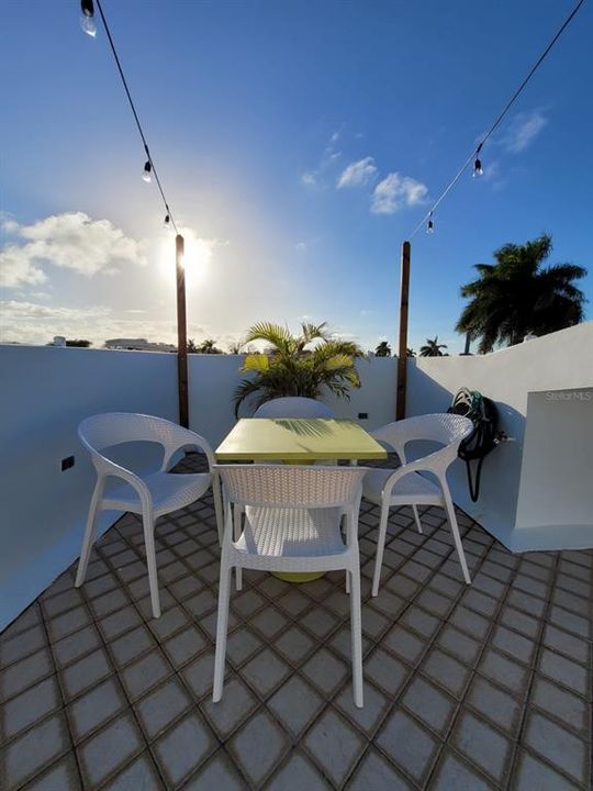 待售: $1,575,000 (6 贝兹, 5 浴室, 2843 平方英尺)