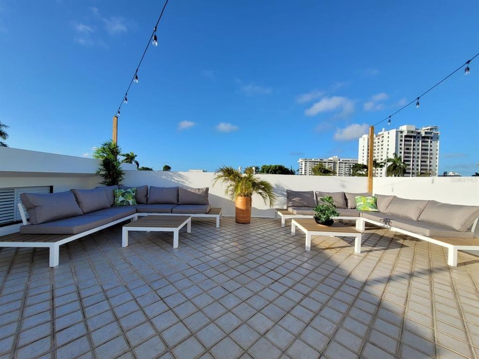 待售: $1,575,000 (6 贝兹, 5 浴室, 2843 平方英尺)