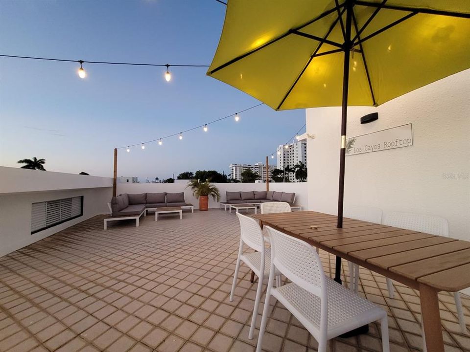 待售: $1,575,000 (6 贝兹, 5 浴室, 2843 平方英尺)