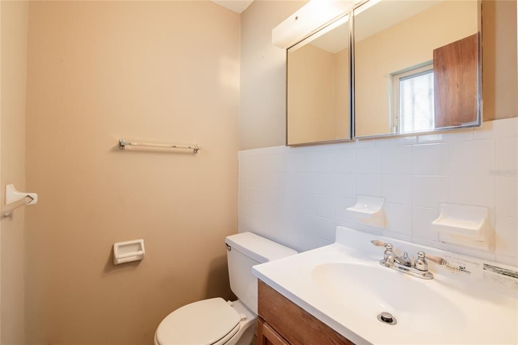 待售: $325,000 (3 贝兹, 1 浴室, 1360 平方英尺)