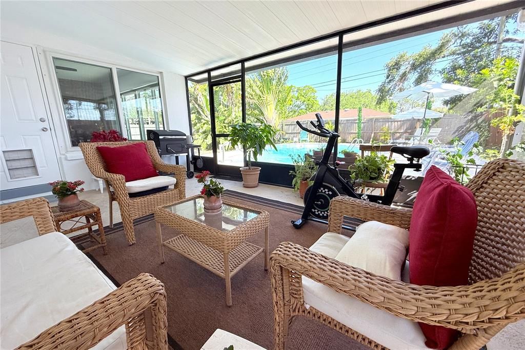 Activo con contrato: $499,990 (3 camas, 2 baños, 1430 Pies cuadrados)