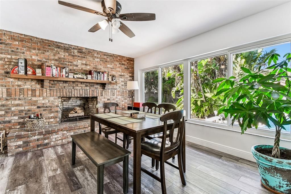 Activo con contrato: $499,990 (3 camas, 2 baños, 1430 Pies cuadrados)