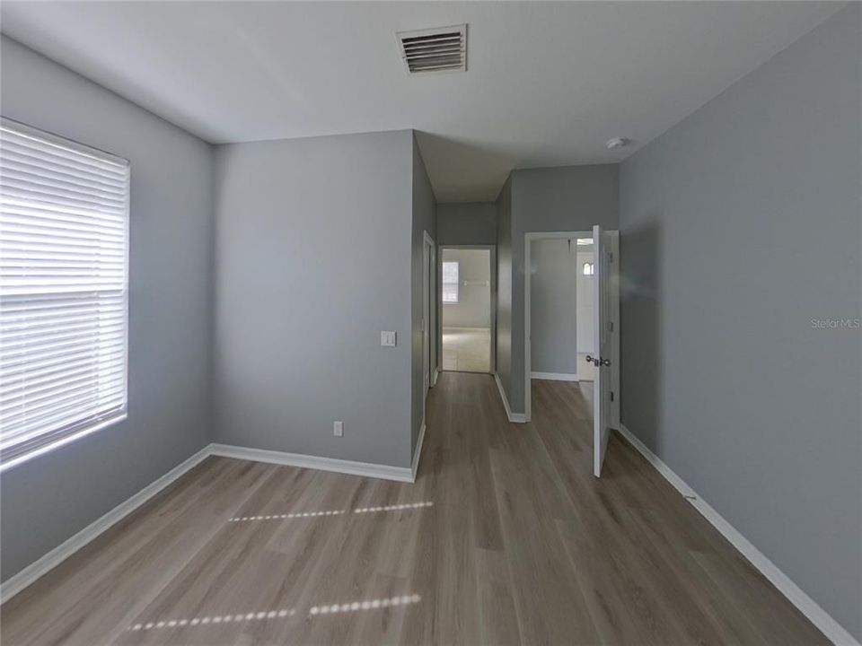 For Rent: $1,999 (3 beds, 2 baths, 1579 Square Feet)