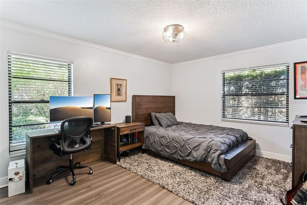 待售: $795,000 (4 贝兹, 2 浴室, 2574 平方英尺)