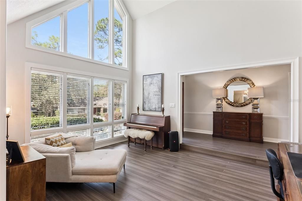 待售: $795,000 (4 贝兹, 2 浴室, 2574 平方英尺)