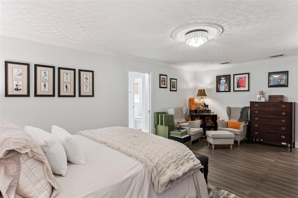 待售: $795,000 (4 贝兹, 2 浴室, 2574 平方英尺)