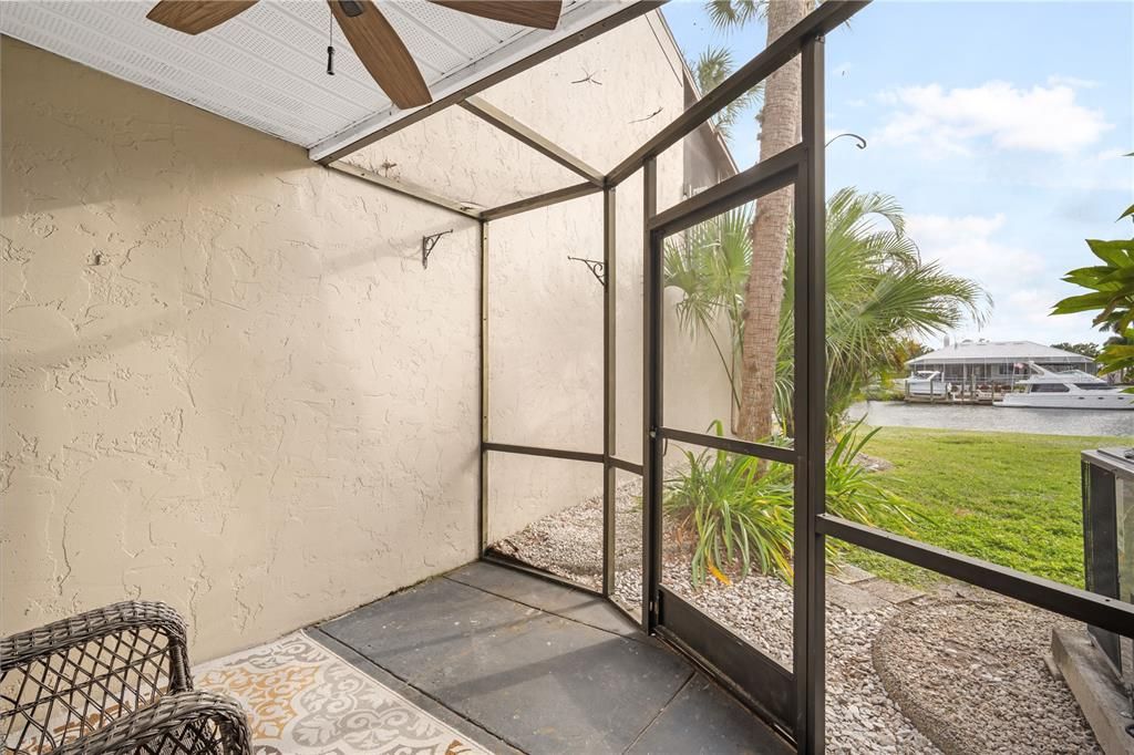 For Rent: $2,200 (2 beds, 2 baths, 1296 Square Feet)